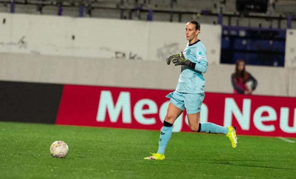 Ann-Katrin Berger, goleira que leva a seleção alemã para as semifinais da Eurocopa Feminina 2025 (Foto: Reprodução/ Redes Sociais)