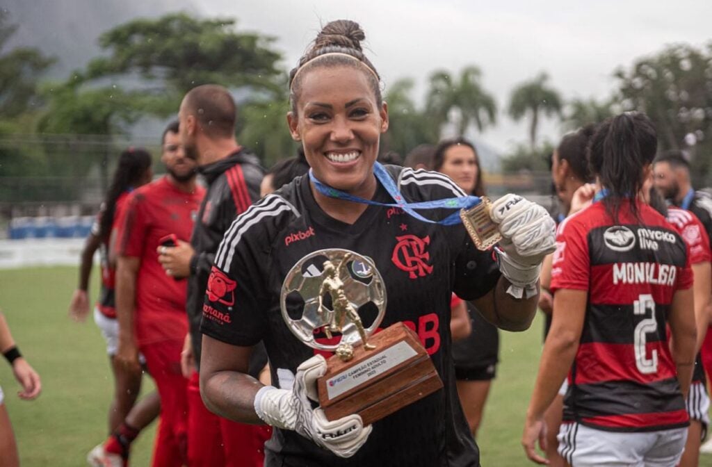 Bárbara, goleira de Seleção Brasileira no time do Flamengo (Foto: Reprodução/ Redes Sociais)
