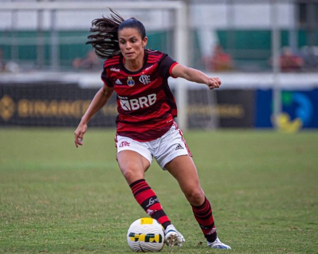 Época em que Isadora representava as cores do Flamengo (Foto: Reprodução/ Redes Sociais)