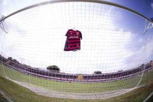 Camisa do Flamengo (Foto: Reprodução/ Flamengo/ Paula Reis)