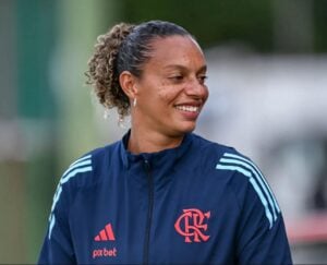 Técnica Rosana Augusto no comendo do Flamengo desde abril (Foto: Reprodução/ Redes Sociais)