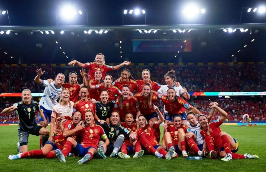 Seleção da Espanha avança para as semifinais para jogar contra a Alemanha (Foto: Reprodução/ Redes Sociais)