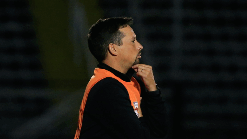 Técnico garante Bragantino com fôlego total para retorno dos jogos