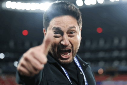 Arthur Elias é indicado a Bola de Ouro como melhor técnico