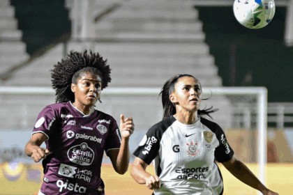 Libertadores: Corinthians vira o primeiro tempo em vantagem