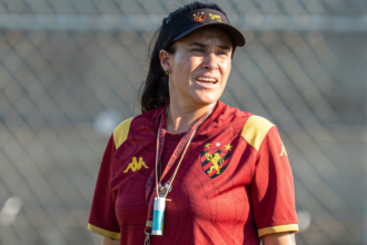 Técnica Macarena Deichler - Foto: @raphaelcarrusca | @flowphoto.br